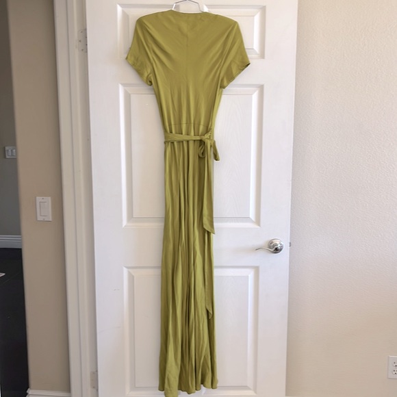 LPA Kian Dress in Kermit Green - Picture 9 of 11